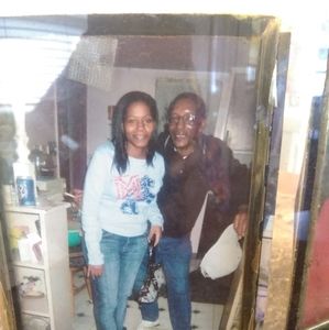 Meet your Posher, Takela